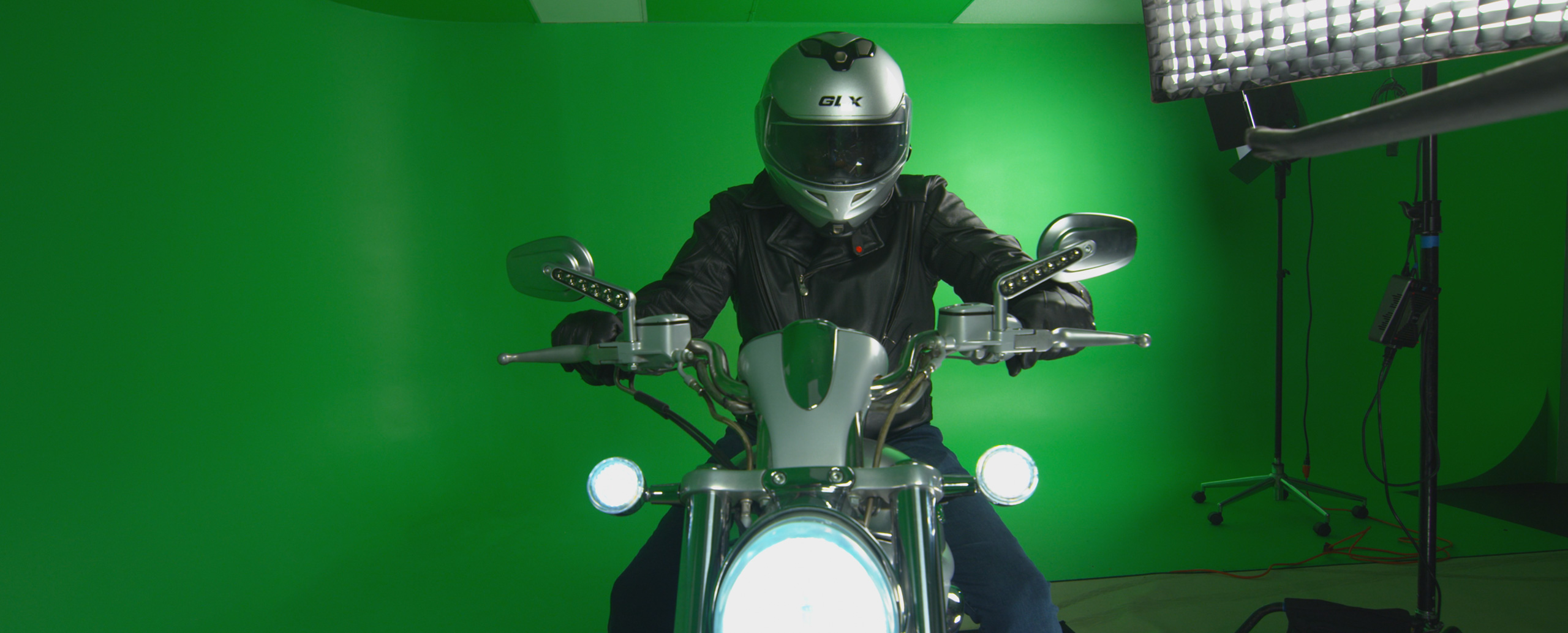 STUDIO B